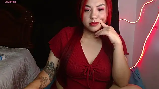 Snapshot of aria-dark chatting on September 23, 2:47 am aria-dark online show from September 23, 2:47 am