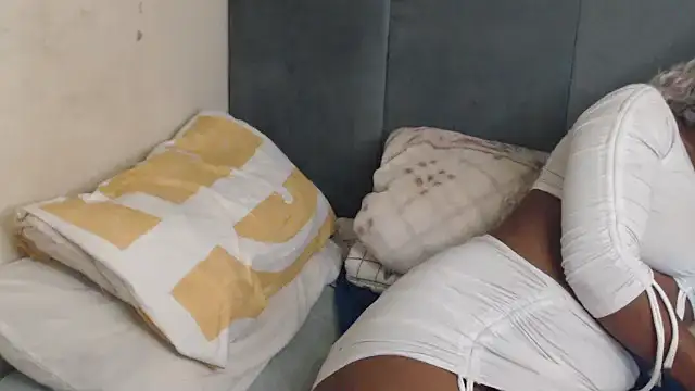 Tyllorsavage online show from October 25, 7:08 pm