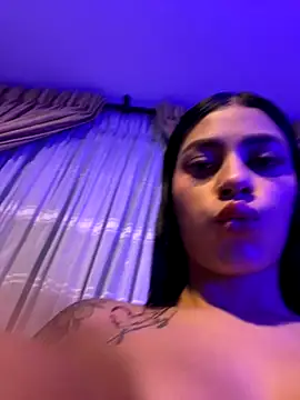 AlannaEvons online show from October 10, 11:04 pm