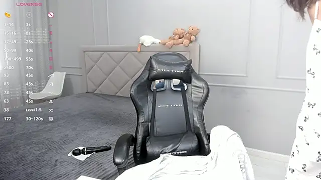 Yunleah online show from September 22, 1:29 am