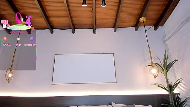 Snapshot of SolAvelar chatting on September 22, 3:52 am SolAvelar online show from September 22, 3:52 am