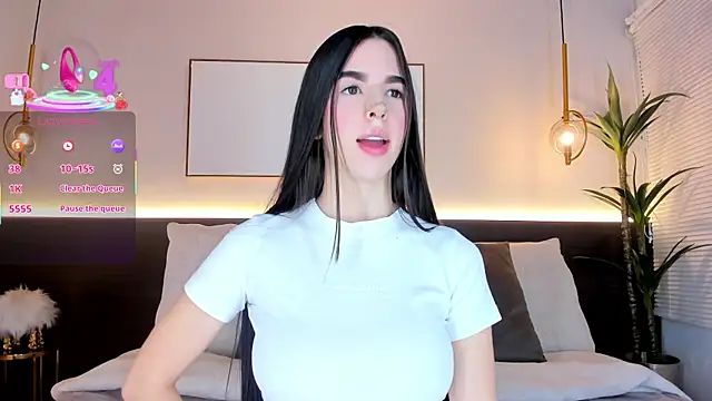 SolAvelar online show from January 11, 3:11 am