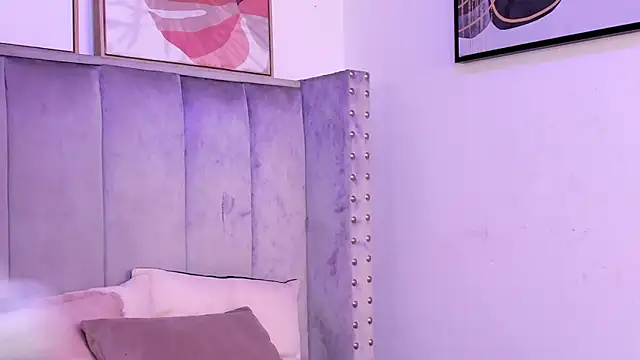 Ariel Wattson online show from October 22, 7:35 pm