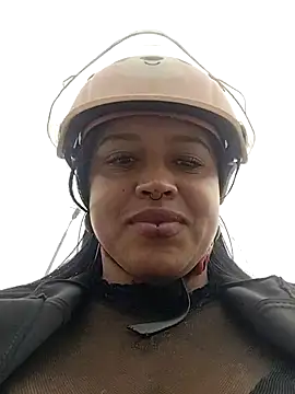 -Mia1 online show from October 3, 2:14 pm