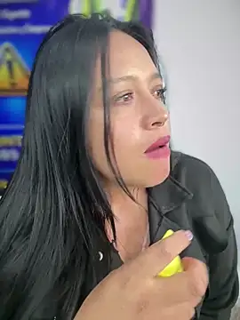 -Mia1 online show from May 16, 1:21 pm