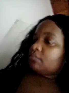 Snapshot of isabella_brown1 chatting on March 27, 12:16 am isabella brown1 online show from March 27, 12:16 am