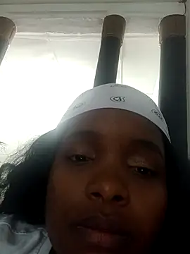 Snapshot of isabella_brown1 chatting on March 28, 3:28 am isabella brown1 online show from March 28, 3:28 am
