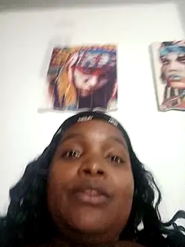 Snapshot of isabella_brown1 chatting on April 6, 10:44 pm isabella brown1 online show from April 6, 10:44 pm