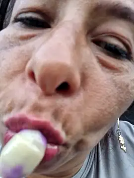 maleja23 online show from October 14, 10:21 pm