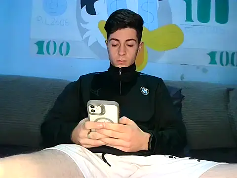 Newbrian20 online show from September 25, 9:40 pm