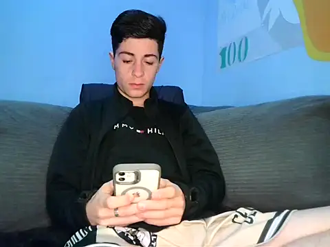 Newbrian20 online show from September 30, 2:16 am