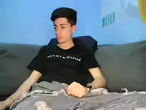 Newbrian20 online show from September 30, 11:32 pm