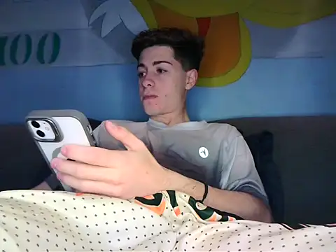 Newbrian20 online show from October 14, 2:23 am