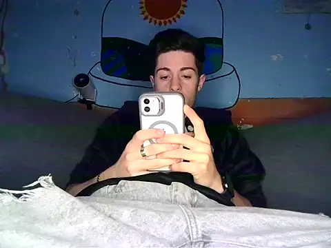 Newbrian20 online show from October 18, 9:59 pm