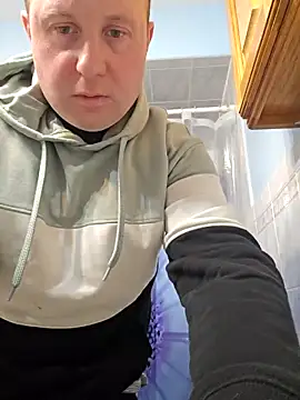 Snapshot of Ricotta1 chatting on February 7, 2:59 am Ricotta1 online show from February 7, 2:59 am