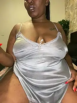 fatpussydallx online show from May 21, 6:48 pm
