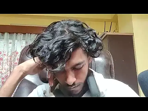 Snapshot of thecatfish chatting on September 13, 5:29 am thecatfish online show from September 13, 5:29 am