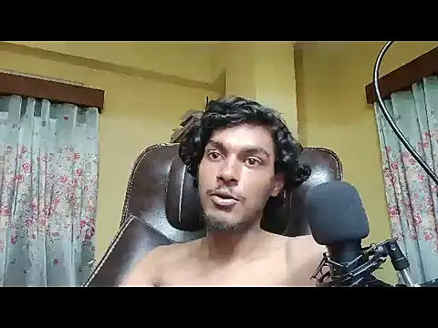 Snapshot of thecatfish chatting on September 14, 5:01 pm thecatfish online show from September 14, 5:01 pm