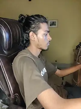 Snapshot of thecatfish chatting on October 26, 4:35 pm thecatfish online show from October 26, 4:35 pm