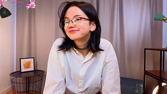 Snapshot of PamilaGrassle chatting on September 21, 4:03 am PamilaGrassle online show from September 21, 4:03 am