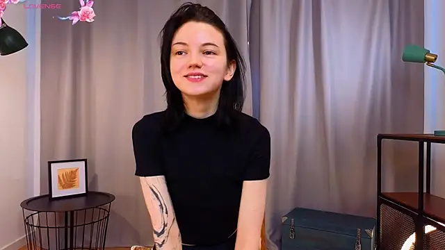 Snapshot of PamilaGrassle chatting on September 22, 4:03 am PamilaGrassle online show from September 22, 4:03 am