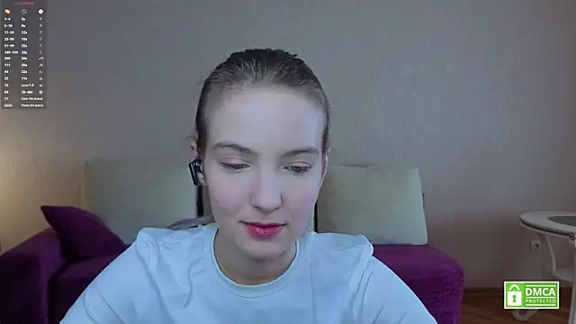 HongTomczak online show from March 25, 7:36 am