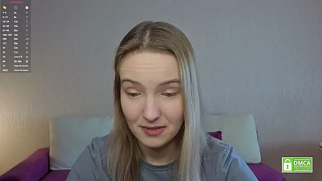 HongTomczak online show from May 5, 7:38 am