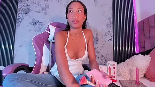 Mia Duarte1 online show from October 16, 7:26 pm