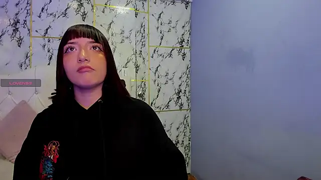 Itsuki N online show from February 10, 1:15 pm