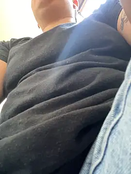 IanGilbert online show from November 22, 2:49 pm