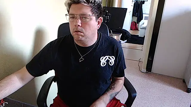 blueandwhite1 online show from December 27, 3:26 pm