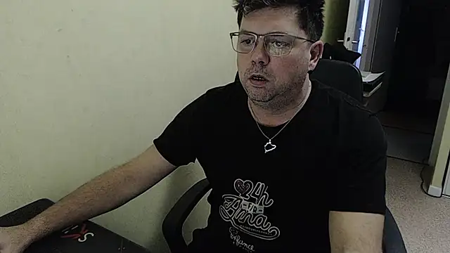 blueandwhite1 online show from January 30, 3:19 pm