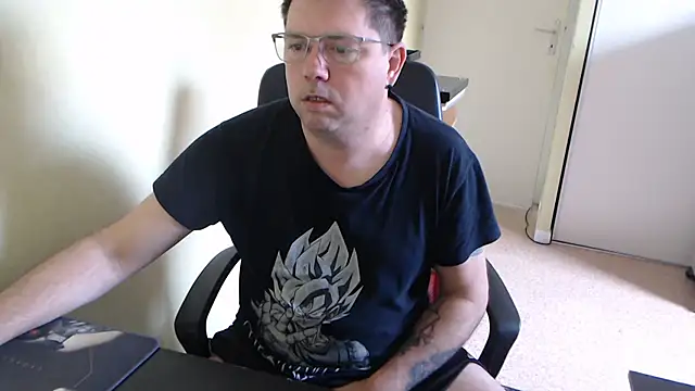 blueandwhite1 online show from March 19, 8:55 am