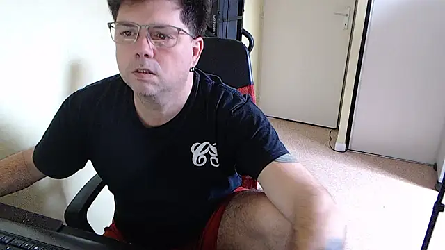 blueandwhite1 online show from February 1, 10:58 am