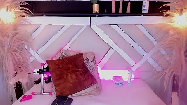 Snapshot of Zoe-Johnson_ chatting on March 8, 2:04 am Zoe-Johnson online show from March 8, 2:04 am