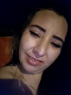 isabella lovem online show from May 18, 7:03 am