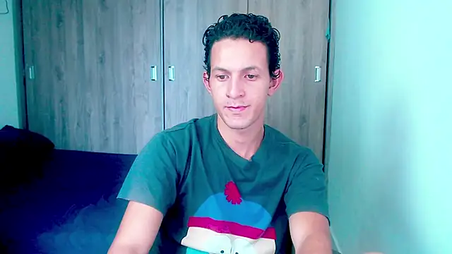 Snapshot of witherdick35 chatting on April 3, 6:39 pm witherdick35 online show from April 3, 6:39 pm