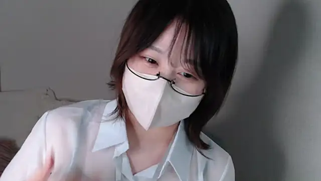 Snapshot of mi__san chatting on October 3, 11:18 am mi san online show from October 3, 11:18 am