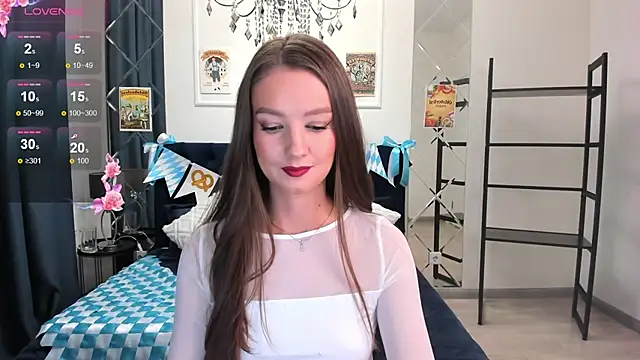 LoraSunnyy online show from September 22, 8:38 am