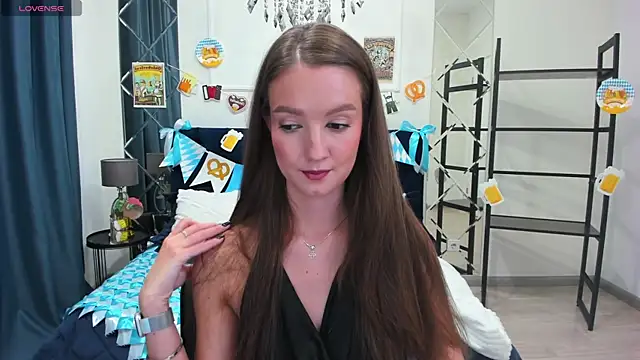 LoraSunnyy online show from October 3, 8:11 am