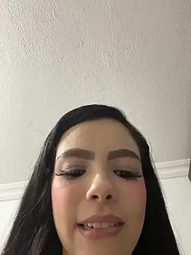 Snapshot of valentinagomez17 chatting on February 3, 8:58 pm valentinagomez17 online show from February 3, 8:58 pm