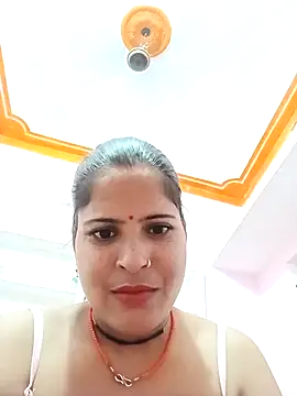 Snapshot of Sexi_savitri chatting on September 18, 7:21 am Sexi savitri online show from September 18, 7:21 am