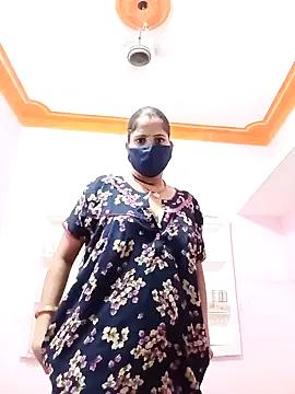 Snapshot of Sexi_savitri chatting on September 29, 2:44 pm Sexi savitri online show from September 29, 2:44 pm