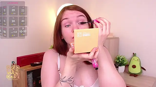 Snapshot of EvaJackson111 chatting on November 17, 2:12 pm EvaJackson111 online show from November 17, 2:12 pm