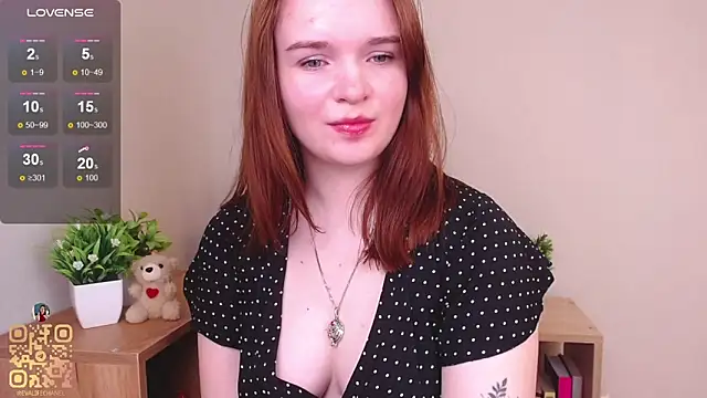 Snapshot of EvaJackson111 chatting on February 2, 11:20 am EvaJackson111 online show from February 2, 11:20 am