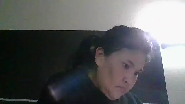 Snapshot of alaskanrose chatting on October 31, 10:55 pm alaskanrose online show from October 31, 10:55 pm