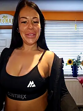 Filthymaddymilfy25 online show from March 24, 11:59 am