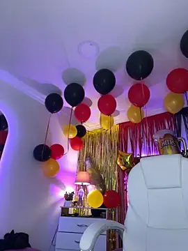 Snapshot of Ashley_parkerr chatting on October 1, 5:46 am Ashley parkerr online show from October 1, 5:46 am