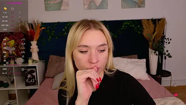 RachelColon online show from October 20, 10:05 am