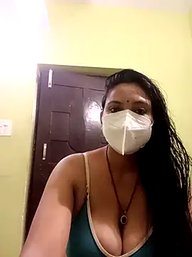 Snapshot of Mast-Haseena chatting on April 13, 3:23 am Mast-Haseena online show from April 13, 3:23 am